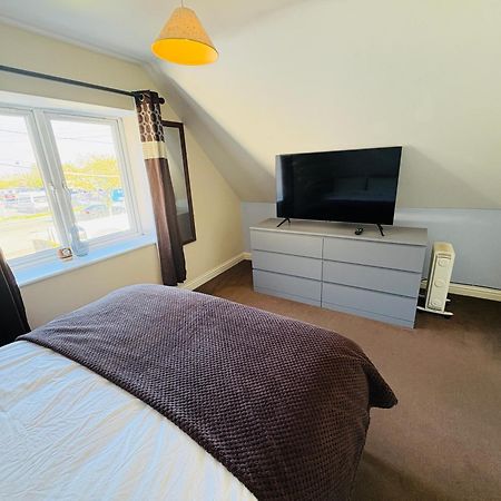 Captain Howey Hotel Ню Ромни Екстериор снимка
