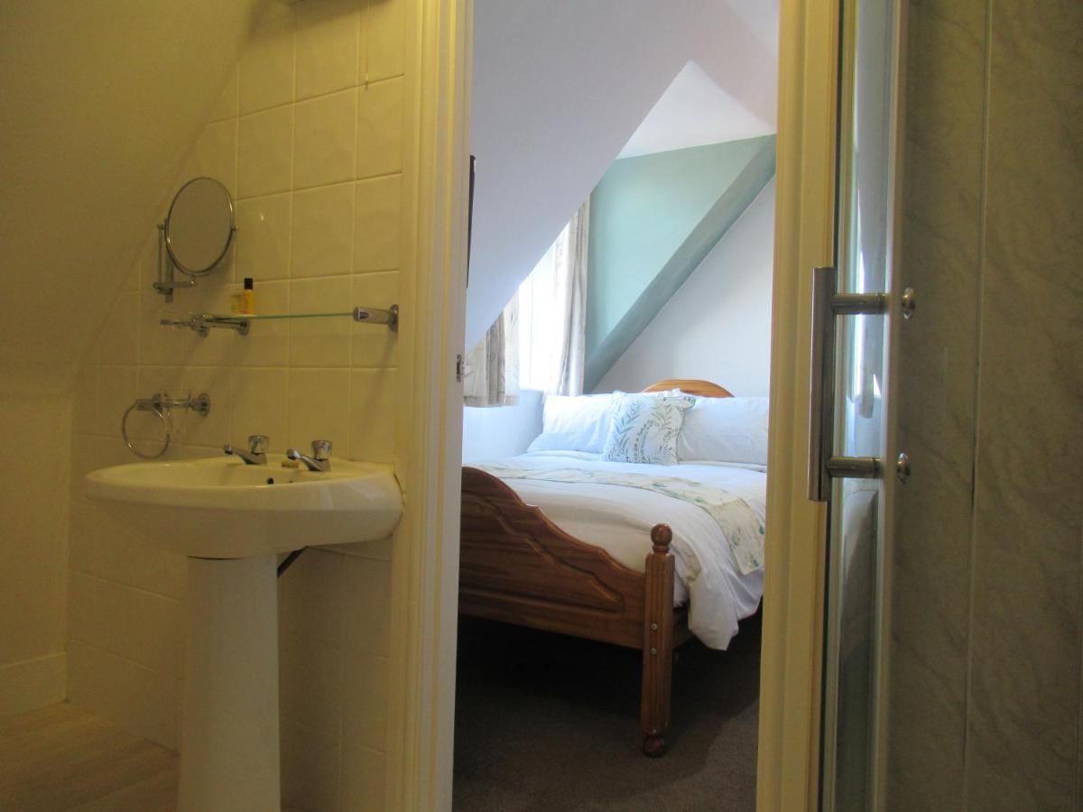 Captain Howey Hotel Ню Ромни Екстериор снимка