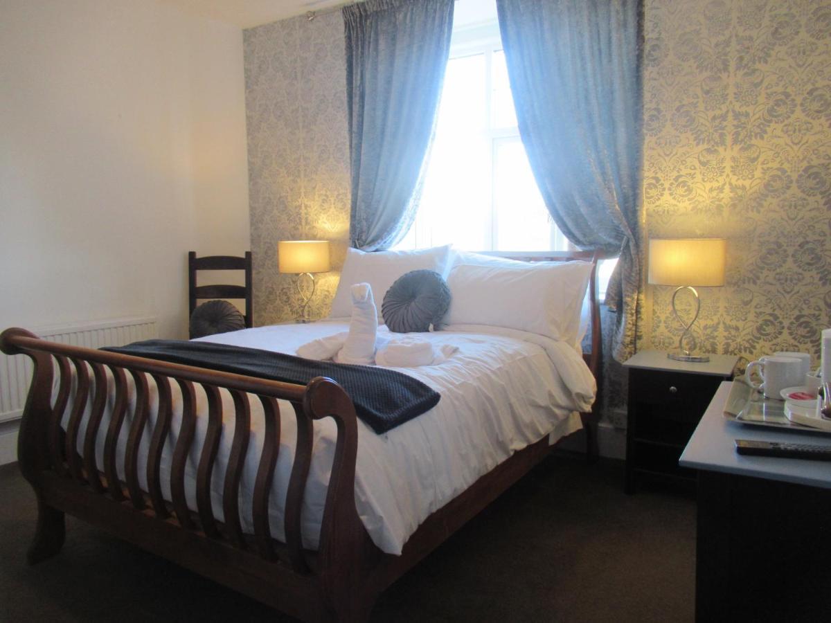 Captain Howey Hotel Ню Ромни Екстериор снимка