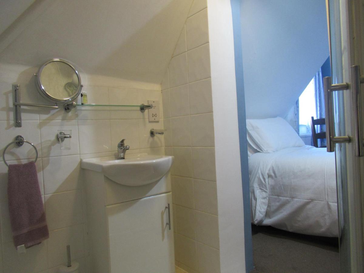 Captain Howey Hotel Ню Ромни Екстериор снимка