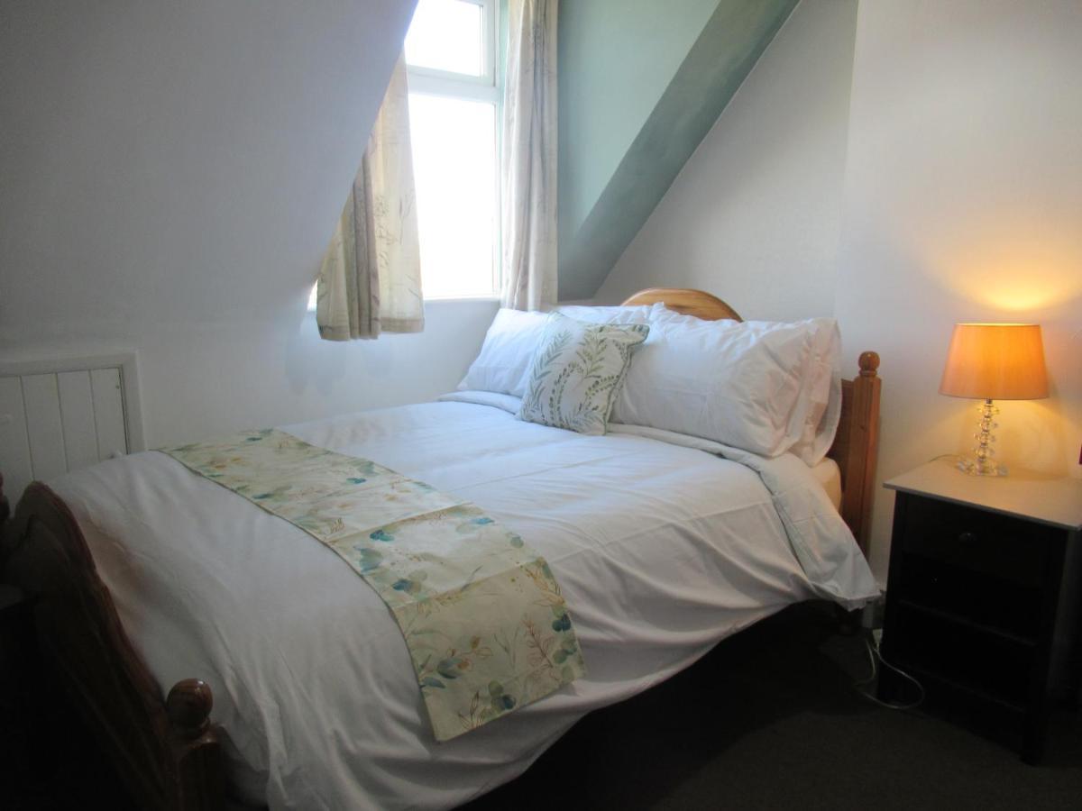Captain Howey Hotel Ню Ромни Екстериор снимка