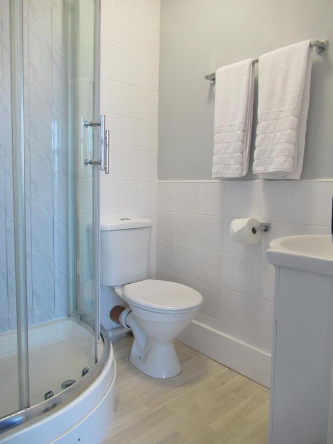 Captain Howey Hotel Ню Ромни Екстериор снимка