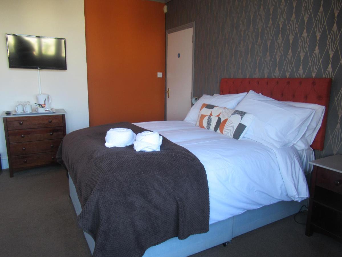 Captain Howey Hotel Ню Ромни Екстериор снимка